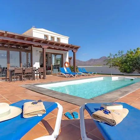 Alba Villa